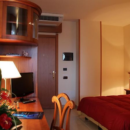 Classhotel Napoli Marigliano Room photo